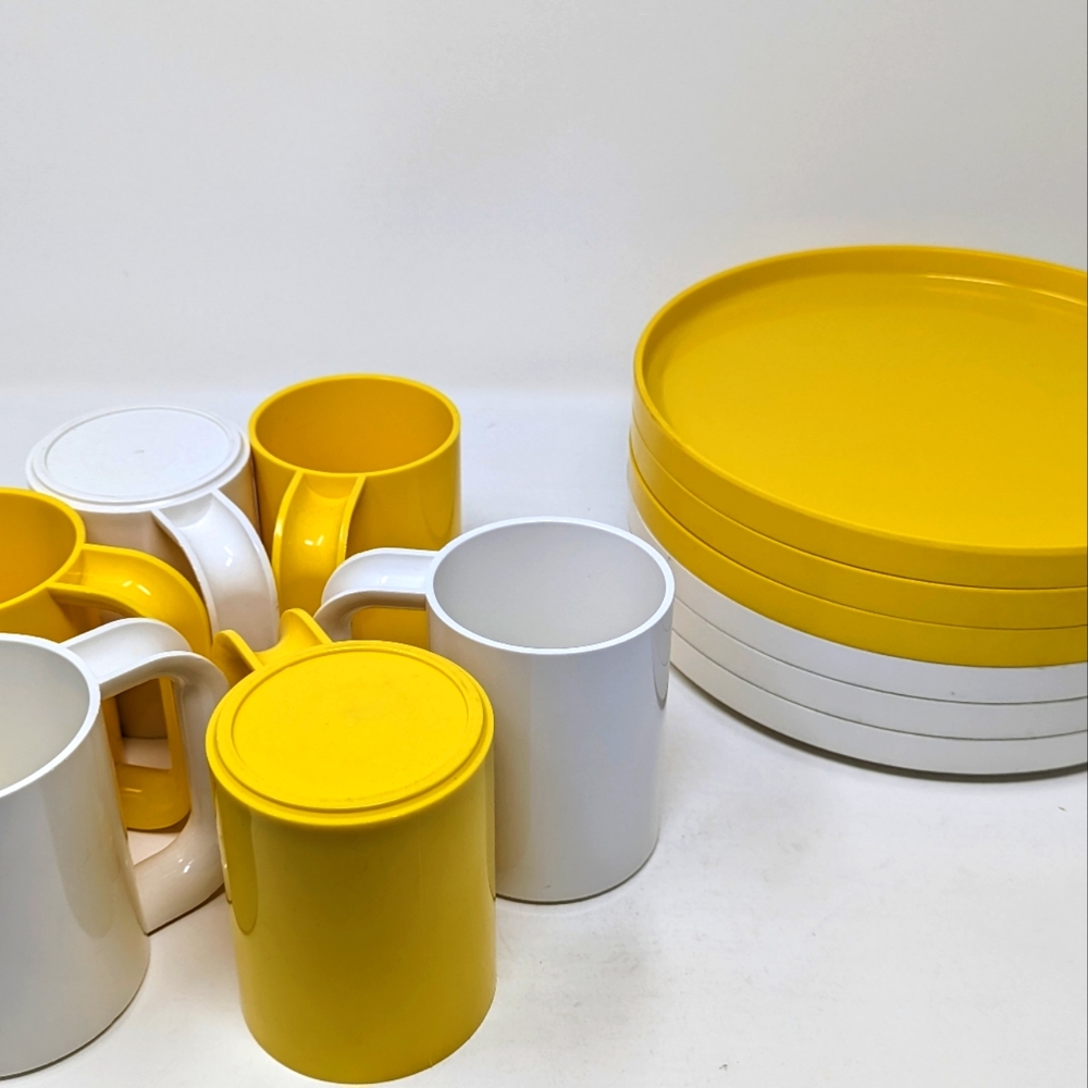 Heller Design by Massimo Vignelli plates and cups